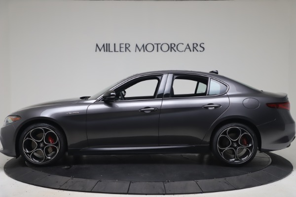 New 2022 Alfa Romeo Giulia Veloce for sale $52,845 at Maserati of Greenwich in Greenwich CT 06830 3