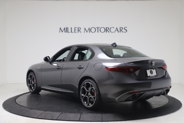New 2022 Alfa Romeo Giulia Veloce for sale $52,845 at Maserati of Greenwich in Greenwich CT 06830 5