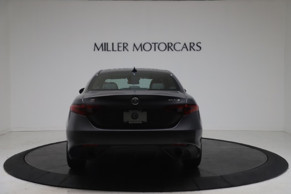 New 2022 Alfa Romeo Giulia Veloce for sale $52,845 at Maserati of Greenwich in Greenwich CT 06830 6