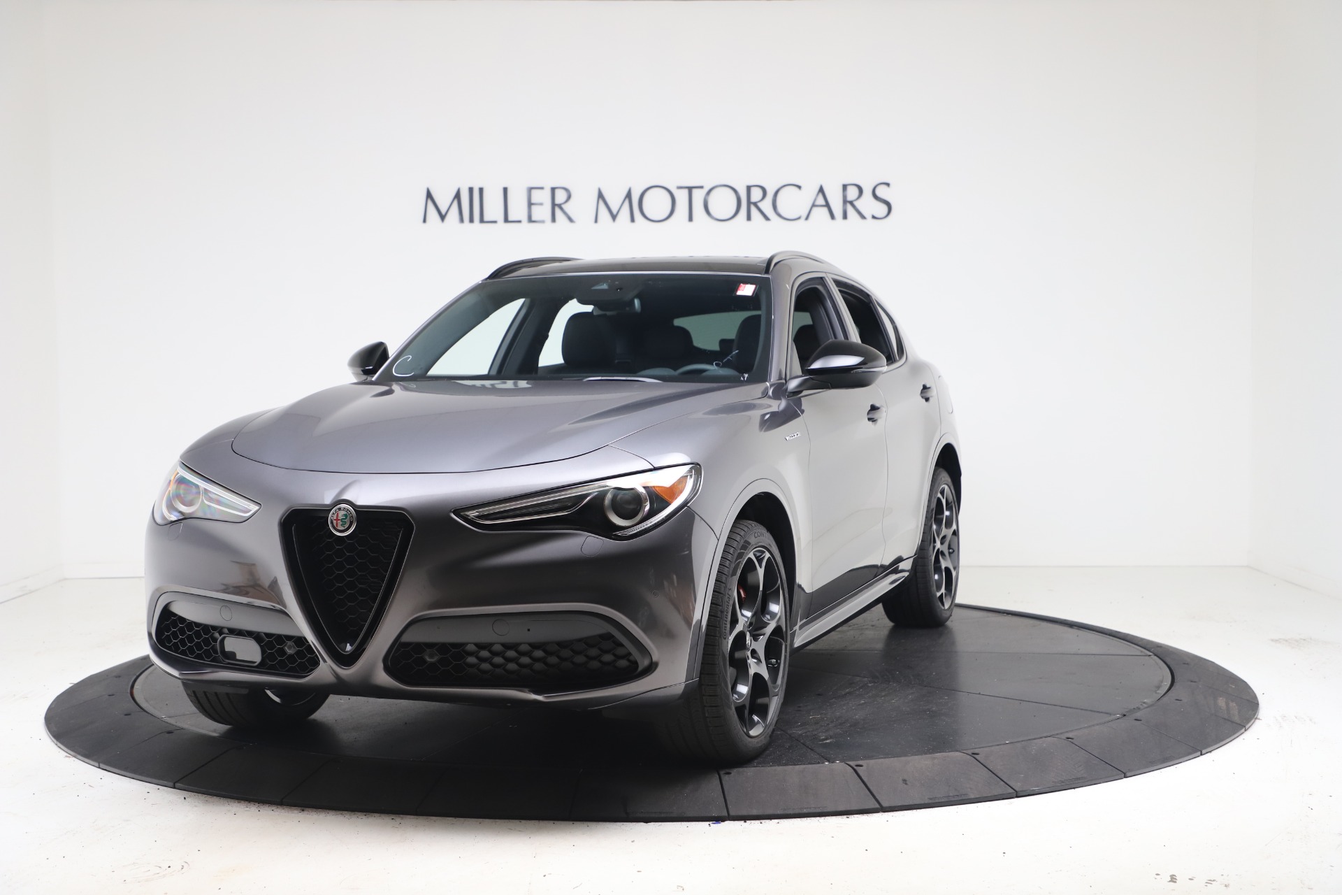 New 2022 Alfa Romeo Stelvio Veloce for sale $55,605 at Maserati of Greenwich in Greenwich CT 06830 1