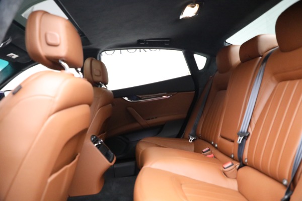 Used 2014 Maserati Quattroporte S Q4 for sale Sold at Maserati of Greenwich in Greenwich CT 06830 24