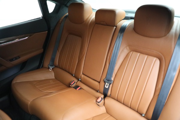 Used 2014 Maserati Quattroporte S Q4 for sale Sold at Maserati of Greenwich in Greenwich CT 06830 25