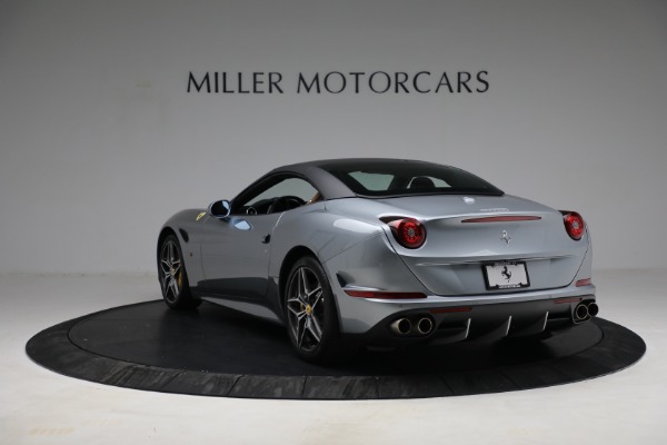 Used 2017 Ferrari California T for sale Sold at Maserati of Greenwich in Greenwich CT 06830 17