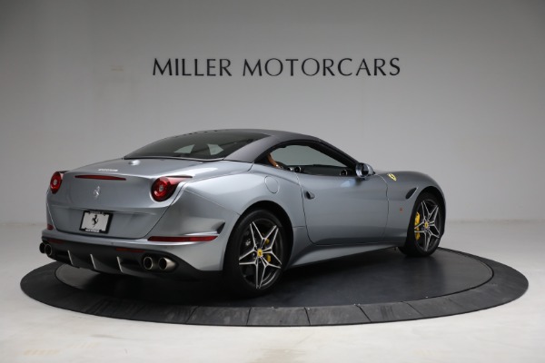 Used 2017 Ferrari California T for sale Sold at Maserati of Greenwich in Greenwich CT 06830 20