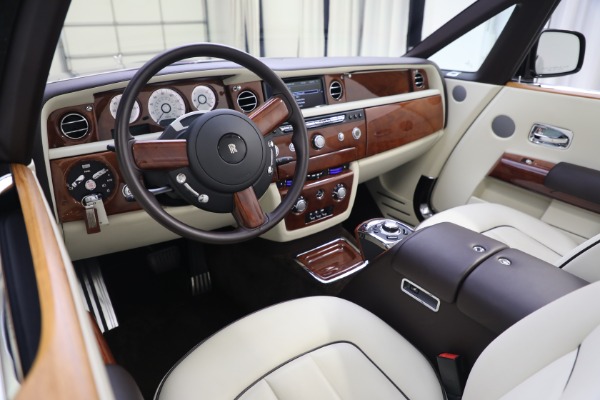 Used 2015 Rolls-Royce Phantom Drophead Coupe for sale Sold at Maserati of Greenwich in Greenwich CT 06830 27