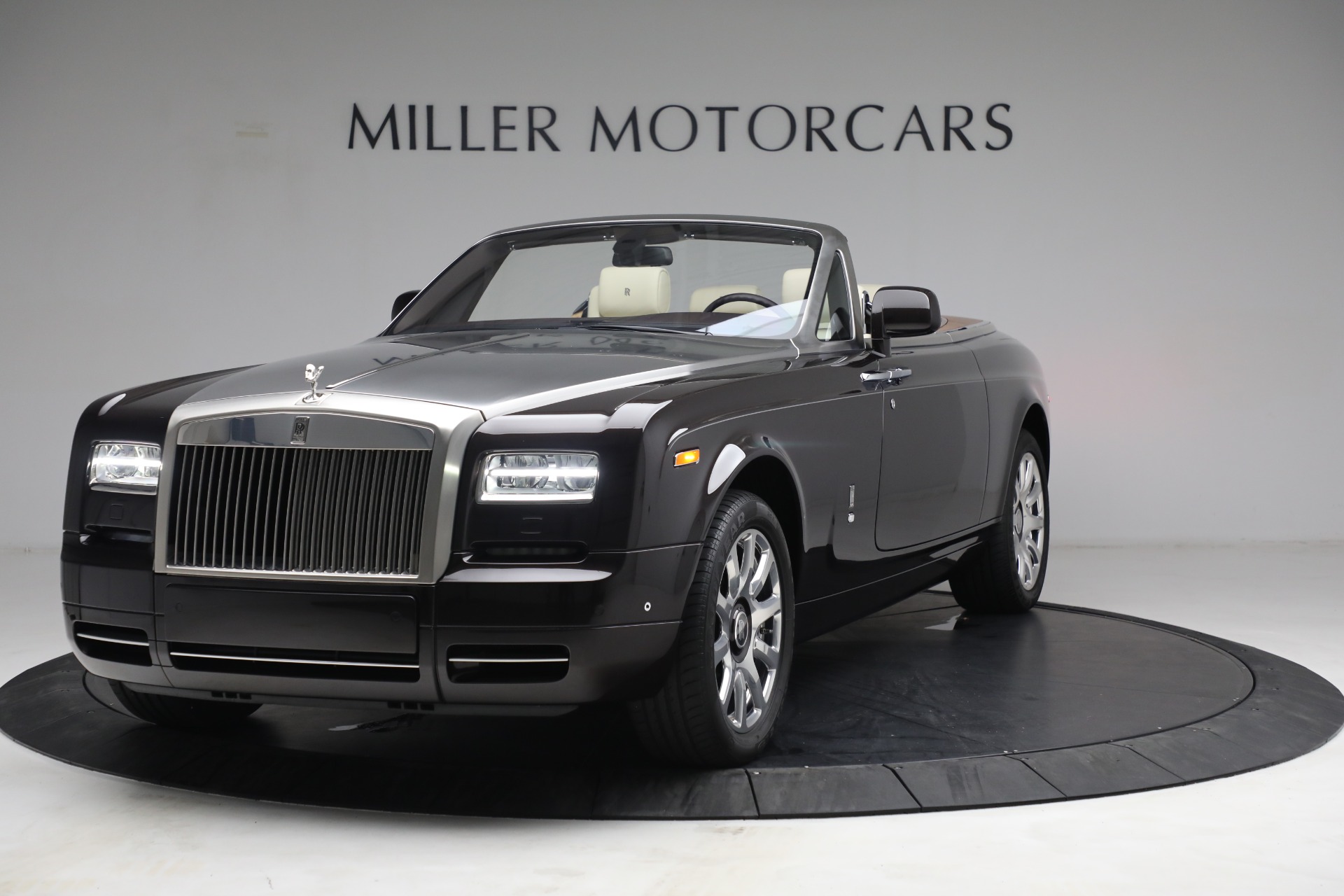 Used 2015 Rolls-Royce Phantom Drophead Coupe for sale Sold at Maserati of Greenwich in Greenwich CT 06830 1