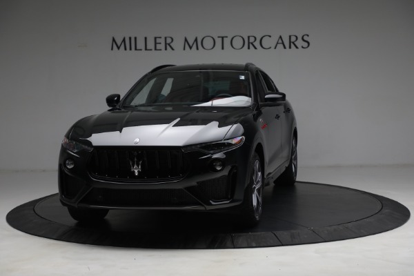 New 2022 Maserati Levante Trofeo for sale $155,045 at Maserati of Greenwich in Greenwich CT 06830 1