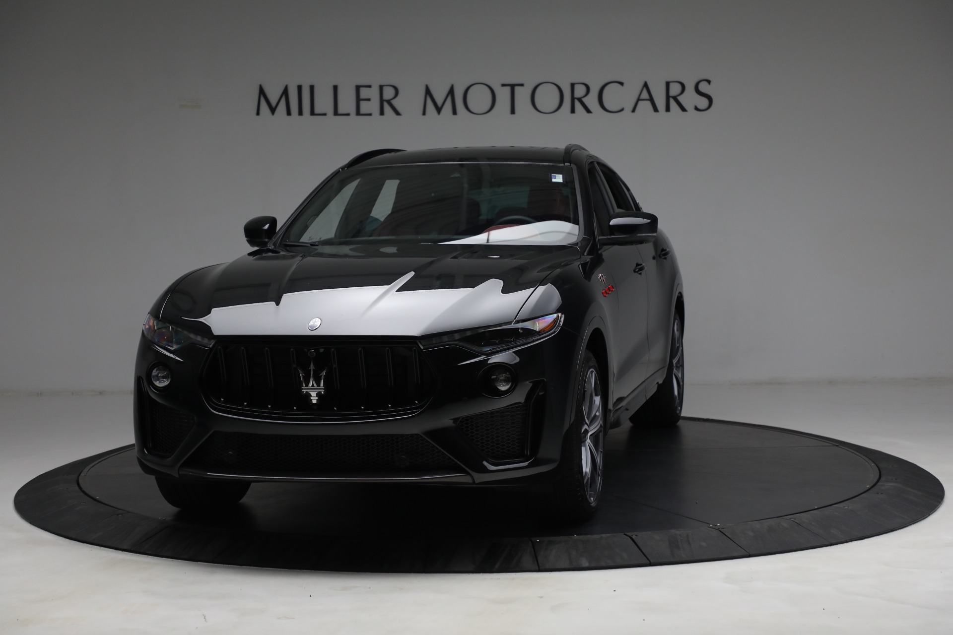 New 2022 Maserati Levante Trofeo for sale $155,045 at Maserati of Greenwich in Greenwich CT 06830 1