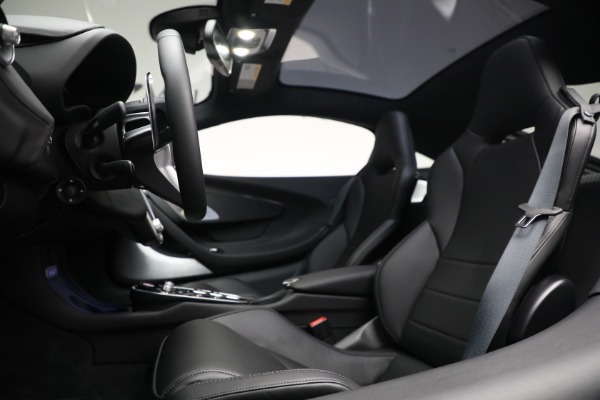New 2022 McLaren GT Luxe for sale $244,275 at Maserati of Greenwich in Greenwich CT 06830 28