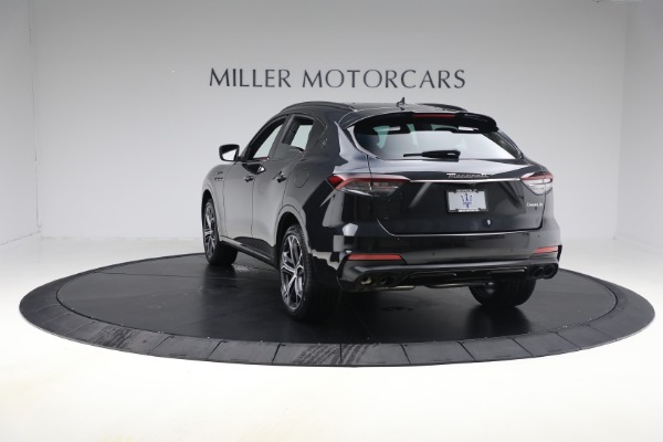 Used 2022 Maserati Levante Modena for sale Sold at Maserati of Greenwich in Greenwich CT 06830 7