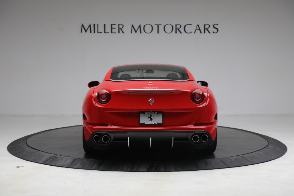 Used 2017 Ferrari California T for sale Sold at Maserati of Greenwich in Greenwich CT 06830 18