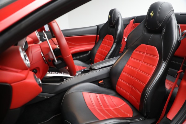 Used 2017 Ferrari California T for sale Sold at Maserati of Greenwich in Greenwich CT 06830 27
