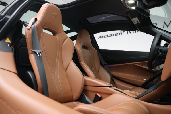 Used 2018 McLaren 720S Luxury for sale $269,900 at Maserati of Greenwich in Greenwich CT 06830 23