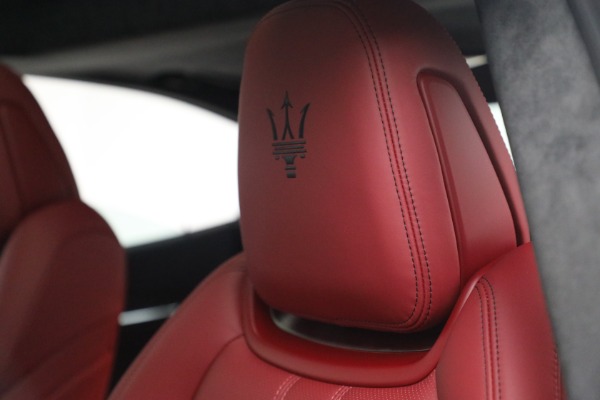New 2022 Maserati Ghibli Modena Q4 for sale $99,755 at Maserati of Greenwich in Greenwich CT 06830 15
