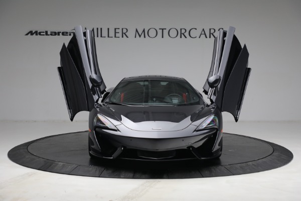 Used 2018 McLaren 570GT for sale Sold at Maserati of Greenwich in Greenwich CT 06830 13