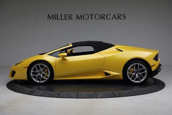 Used 2017 Lamborghini Huracan LP 580-2 Spyder for sale Sold at Maserati of Greenwich in Greenwich CT 06830 14