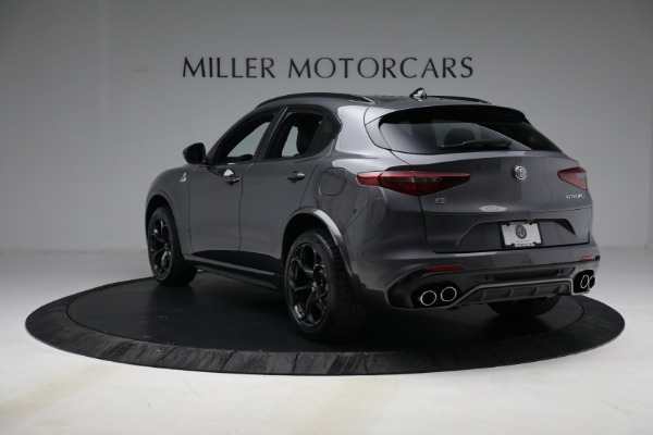 New 2022 Alfa Romeo Stelvio Quadrifoglio for sale $89,905 at Maserati of Greenwich in Greenwich CT 06830 5