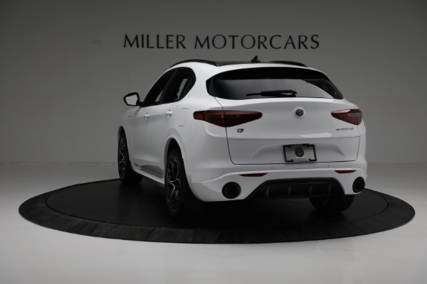 New 2022 Alfa Romeo Stelvio Veloce for sale Sold at Maserati of Greenwich in Greenwich CT 06830 5