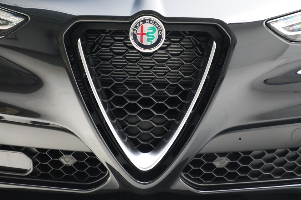 New 2022 Alfa Romeo Stelvio Ti for sale Sold at Maserati of Greenwich in Greenwich CT 06830 27