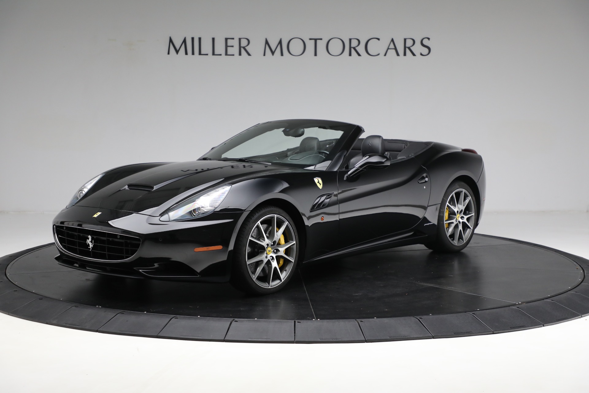Used 2010 Ferrari California for sale $110,900 at Maserati of Greenwich in Greenwich CT 06830 1