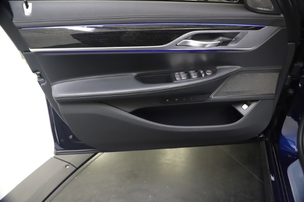 Used 2021 BMW 7 Series 740i for sale $86,900 at Maserati of Greenwich in Greenwich CT 06830 18