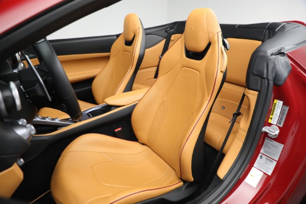 Used 2019 Ferrari Portofino for sale $239,900 at Maserati of Greenwich in Greenwich CT 06830 27