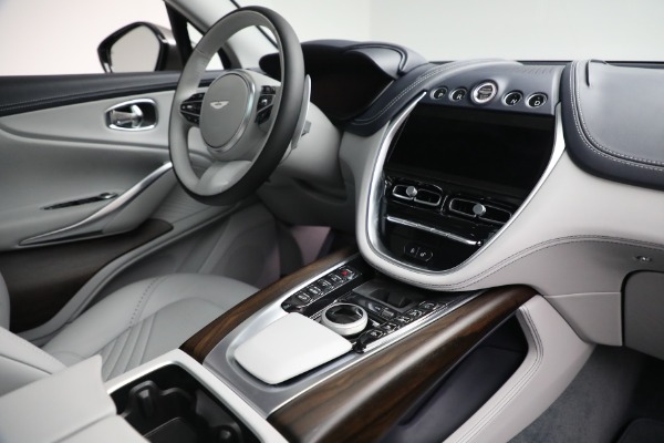 Used 2021 Aston Martin DBX for sale Sold at Maserati of Greenwich in Greenwich CT 06830 21