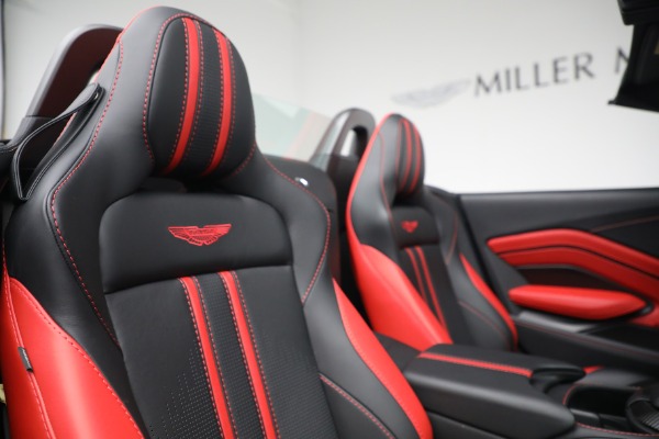 New 2021 Aston Martin Vantage Roadster for sale $187,586 at Maserati of Greenwich in Greenwich CT 06830 24