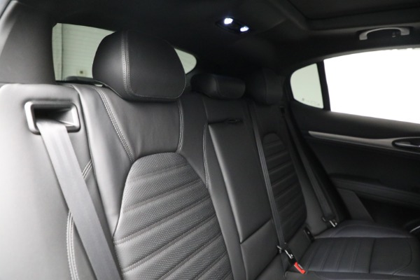 New 2022 Alfa Romeo Stelvio Veloce for sale $59,990 at Maserati of Greenwich in Greenwich CT 06830 24