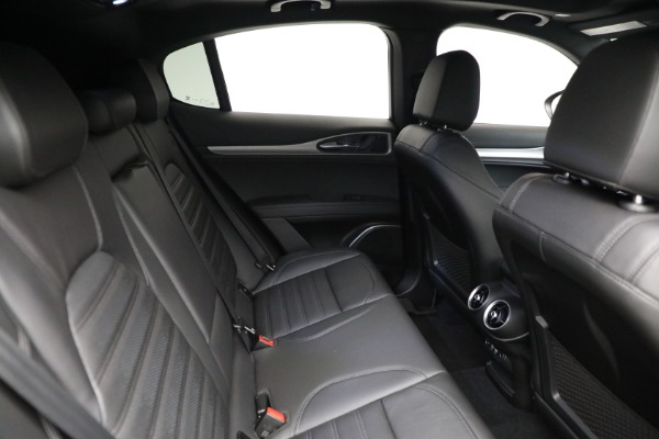 New 2022 Alfa Romeo Stelvio Veloce for sale $59,990 at Maserati of Greenwich in Greenwich CT 06830 25