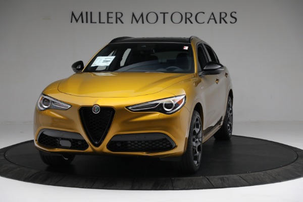 New 2022 Alfa Romeo Stelvio Veloce for sale $59,990 at Maserati of Greenwich in Greenwich CT 06830 1