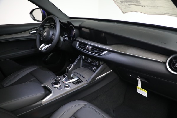 New 2022 Alfa Romeo Stelvio Ti for sale $54,005 at Maserati of Greenwich in Greenwich CT 06830 23