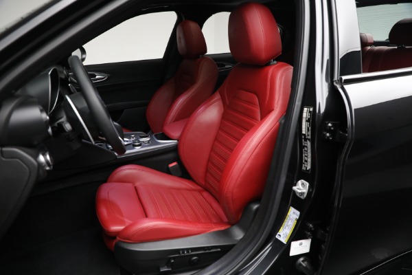 Used 2022 Alfa Romeo Giulia Veloce for sale Sold at Maserati of Greenwich in Greenwich CT 06830 10