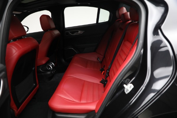 Used 2022 Alfa Romeo Giulia Veloce for sale Sold at Maserati of Greenwich in Greenwich CT 06830 13