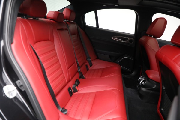 Used 2022 Alfa Romeo Giulia Veloce for sale Sold at Maserati of Greenwich in Greenwich CT 06830 16