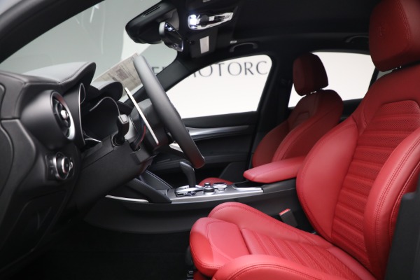 New 2022 Alfa Romeo Stelvio for sale $56,345 at Maserati of Greenwich in Greenwich CT 06830 14