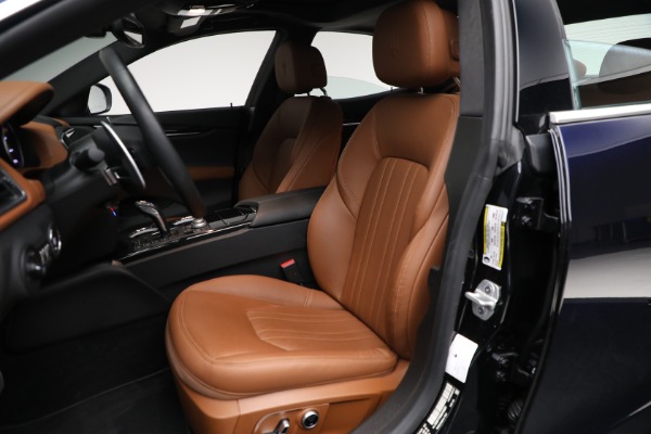 Used 2022 Maserati Ghibli Modena Q4 for sale Sold at Maserati of Greenwich in Greenwich CT 06830 11