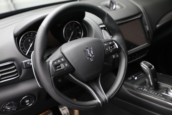 New 2022 Maserati Levante GT for sale $100,365 at Maserati of Greenwich in Greenwich CT 06830 17