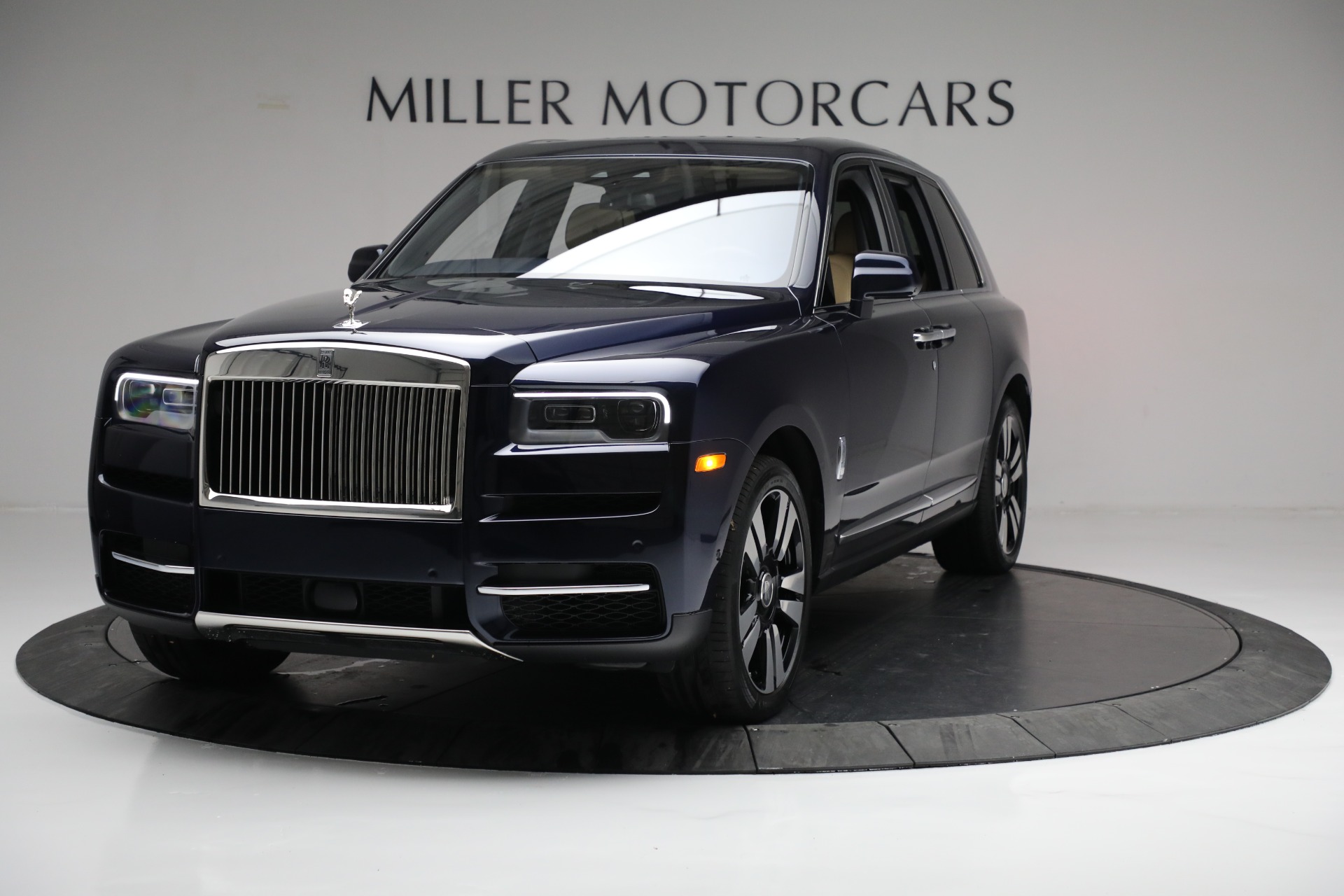 Used 2019 Rolls-Royce Cullinan for sale $419,900 at Maserati of Greenwich in Greenwich CT 06830 1