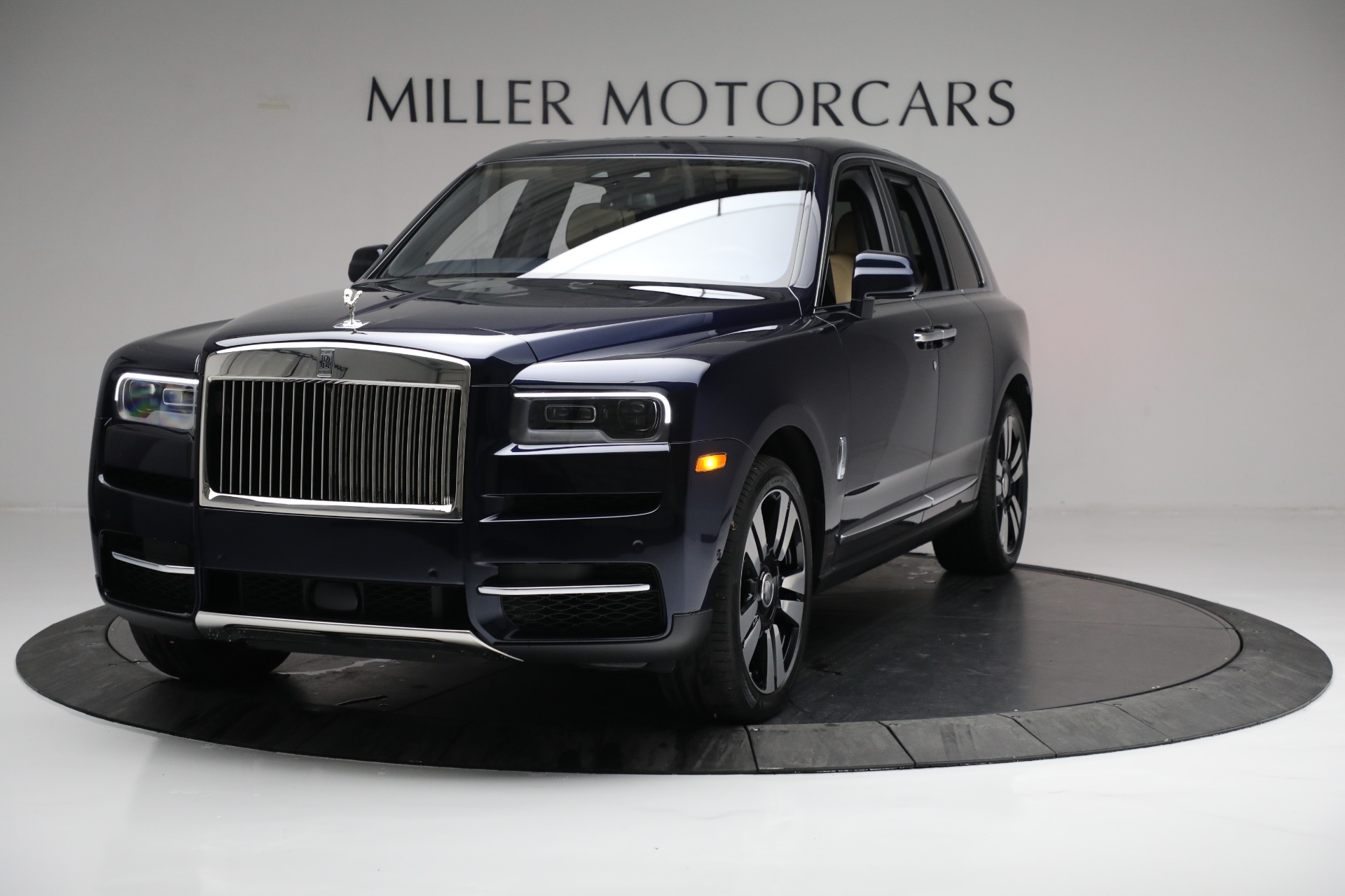 Used 2019 Rolls-Royce Cullinan for sale Sold at Maserati of Greenwich in Greenwich CT 06830 1