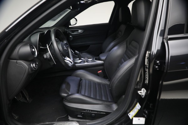 Used 2022 Alfa Romeo Giulia Veloce for sale $27,900 at Maserati of Greenwich in Greenwich CT 06830 13