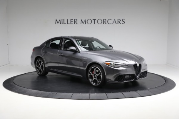 Used 2022 Alfa Romeo Giulia Veloce for sale $36,900 at Maserati of Greenwich in Greenwich CT 06830 16