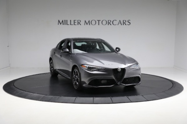 Used 2022 Alfa Romeo Giulia Veloce for sale $39,900 at Maserati of Greenwich in Greenwich CT 06830 17