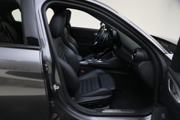 Used 2022 Alfa Romeo Giulia Veloce for sale Sold at Maserati of Greenwich in Greenwich CT 06830 20