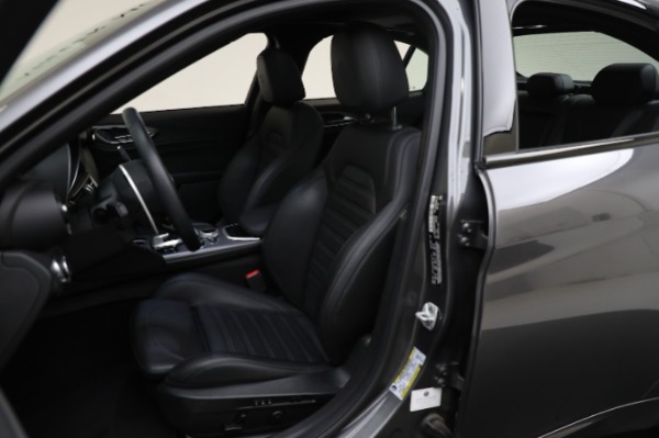 Used 2022 Alfa Romeo Giulia Veloce for sale Sold at Maserati of Greenwich in Greenwich CT 06830 21