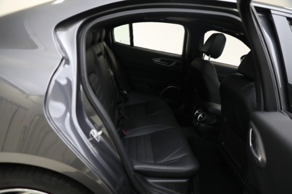 Used 2022 Alfa Romeo Giulia Veloce for sale Sold at Maserati of Greenwich in Greenwich CT 06830 24