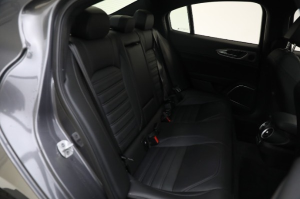 Used 2022 Alfa Romeo Giulia Veloce for sale Sold at Maserati of Greenwich in Greenwich CT 06830 26