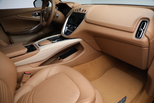 New 2022 Aston Martin DBX for sale $208,886 at Maserati of Greenwich in Greenwich CT 06830 23