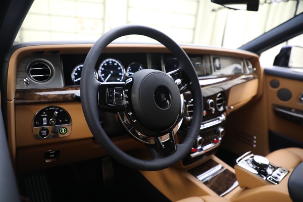 Used 2022 Rolls-Royce Phantom for sale Sold at Maserati of Greenwich in Greenwich CT 06830 10