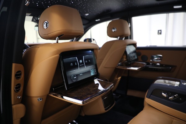 Used 2022 Rolls-Royce Phantom for sale $599,900 at Maserati of Greenwich in Greenwich CT 06830 18